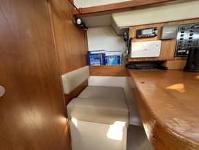 1993 Hunter Legend  Hunter Channel 323 45