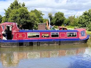 Hey Jude-A 36ft 4 berth cruiser stern narrowboat.