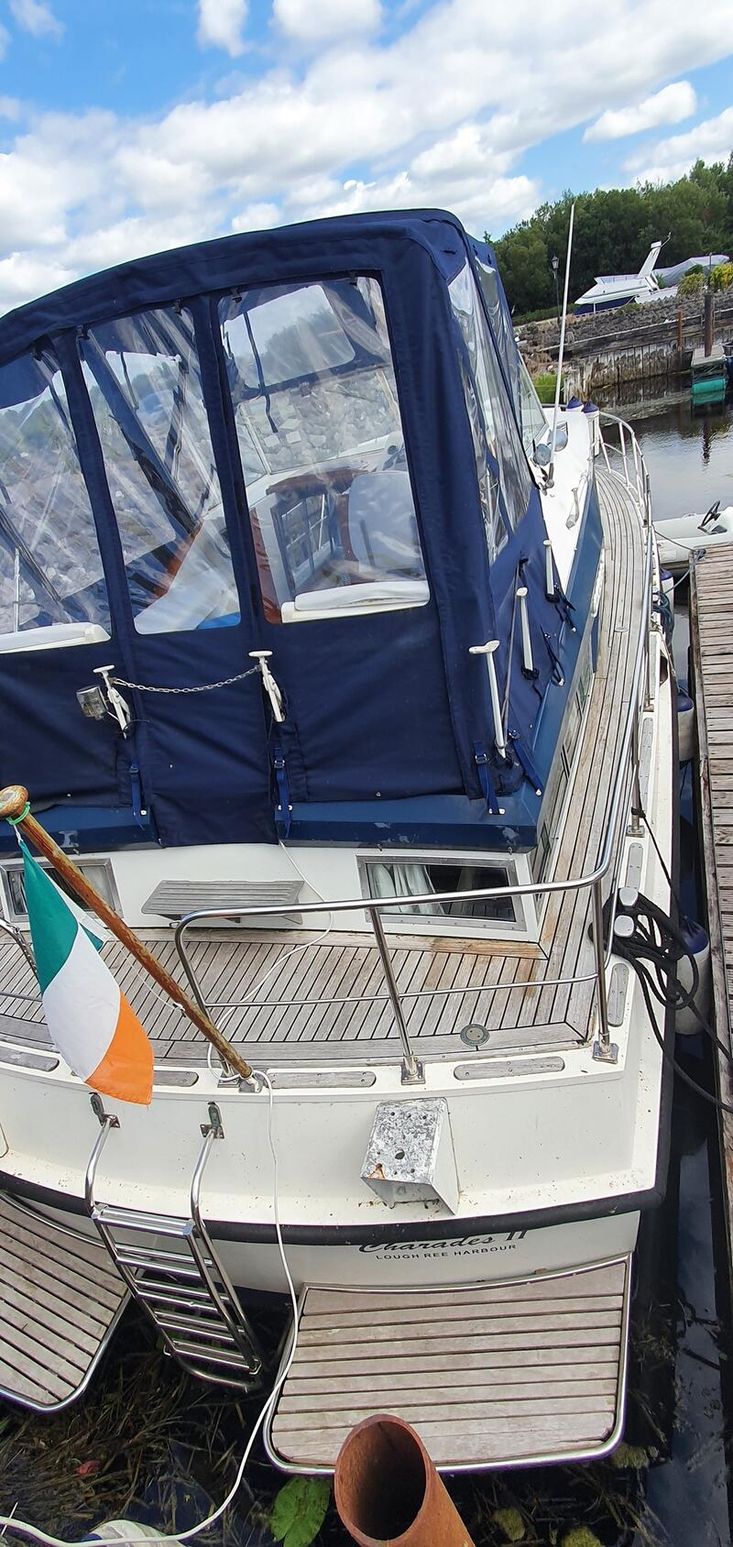 BROOM OCEAN 37
