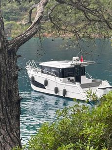 Custom-Built 31ft Motorboat