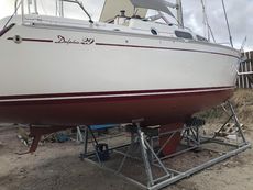Delphia 29 swing keel yacht
