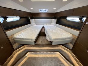 2023 Bavaria R40 Fly 26