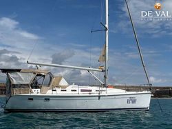 2005 Hunter 38