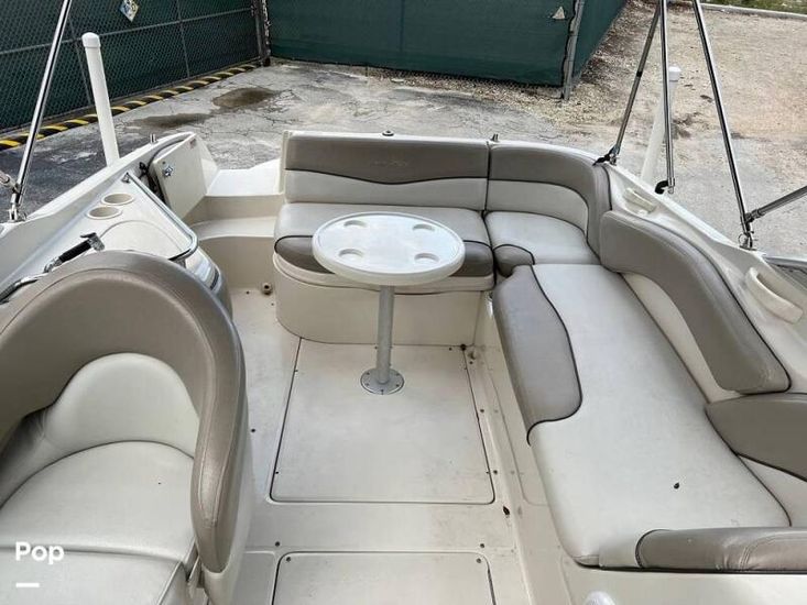 2002 Sea Ray 240 sundeck