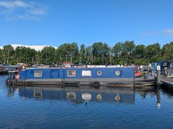 Next Chapter - 50' reverse layout cruiser stern with mooring - Roydon