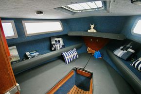 Cabin no table