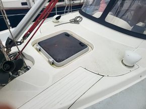 Moody 44  - Coachroof/Wheelhouse