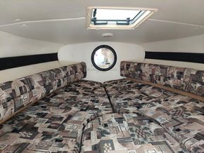 Rinker 232 Captiva Cuddy     -Just Serviced - Cabin 