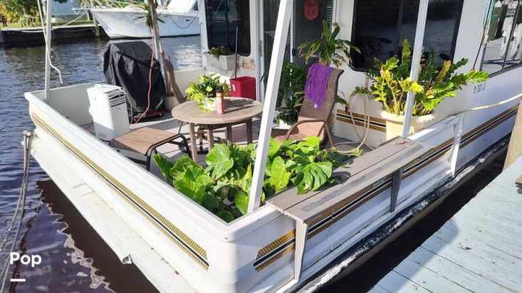 1998 Catamaran Cruisers 62 houseboat