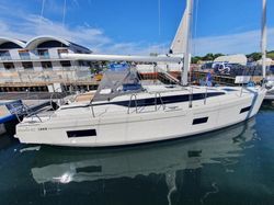 2023 Bavaria C38