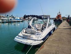 Crownline 275 CCR (reduced)