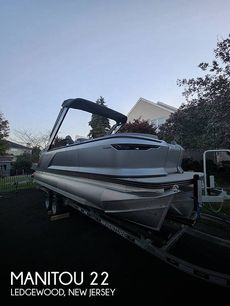 2024 Manitou 22 Max Bench