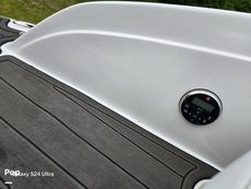 2010 Rinker Captiva 246