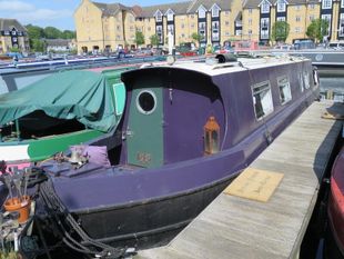 42ft Spalding Marina narrowboat with fully tiled shower cubicle