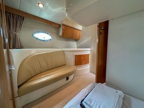 2001 Fairline Targa 40 33