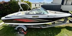 MAXUM 1800 MX BOWRIDER + MERCRUISER 3.0L TKS