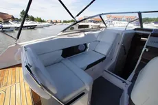 2005 Regal 2565 Window Express