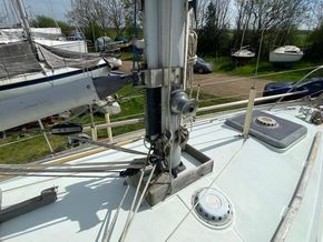 Halmatic 30ft  - Mast Base