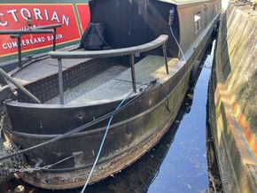 Narrowboat 70ft with Residential London Mooring - Stern