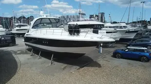 2007 Cruisers Yachts 460 Express