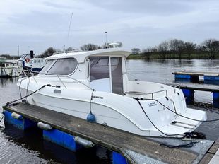 Quicksilver 700 Weekend NEW ENGINE & TRAILER