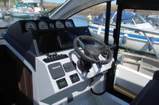 2015 Sealine C330