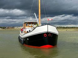 Classic Luxemotor Barge Liveaboard 17.4m Unique