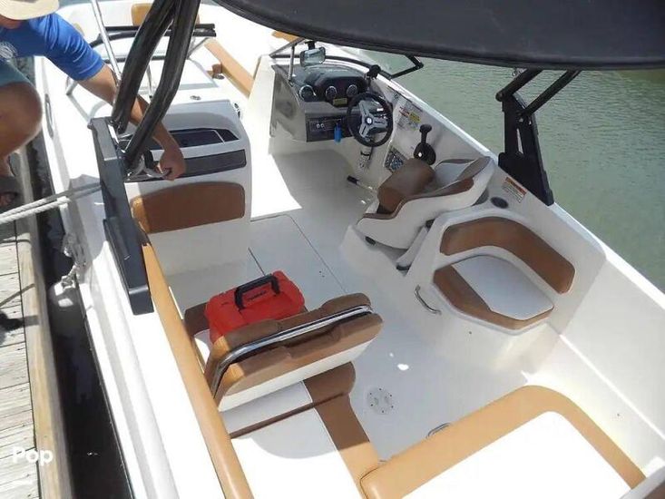 2021 Bayliner vr6