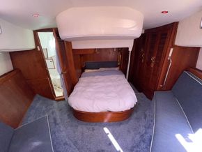 Fisher 46  - Master Suite
