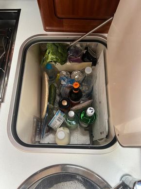 2000 Bavaria 31 19