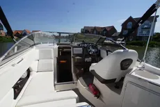 2005 Regal 2565 Window Express