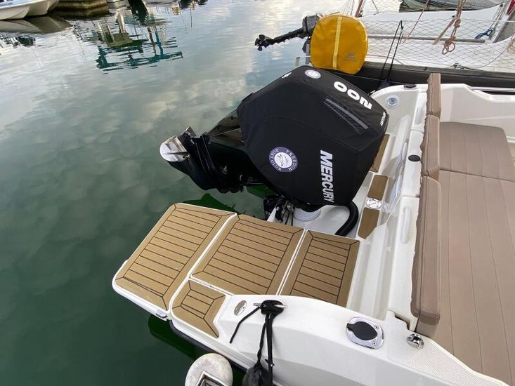 2021 Quicksilver  675 Open