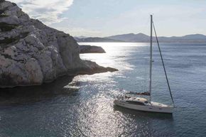 Manufacturer Provided Image: Wauquiez Pilot Saloon 48