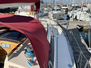 Jeanneau Attalia 32  - Side Deck