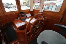 Volharding Barge