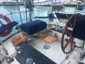 Ben Lexcen 1981 blue water cruiser for Sale in Asia