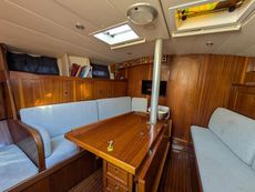 OYSTER 39 Ketch