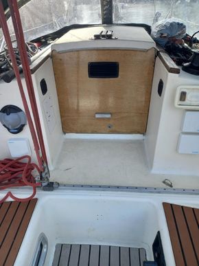 sailboat hatch door