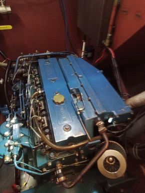 Main engine Perkins phaser