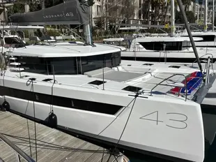 2027 Leopard 43