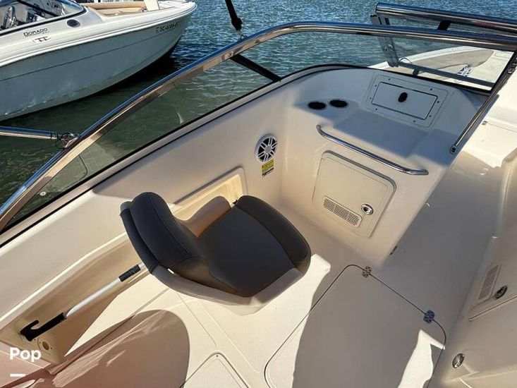 2023 Scout 210 dorado