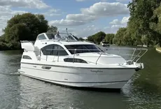 2024 Haines 320 Aft Cabin