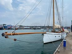 1909 WE Thomas Gentleman's Classic Cutter