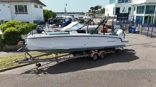 2024 Axopar 25 Cross Top