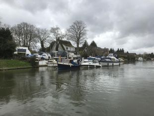 Thameside Boatyard