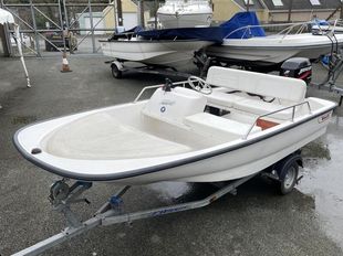 2003 Boston Whaler 130 Sport