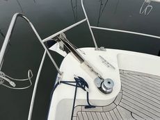 2000 Hardy Marine 32 Commander
