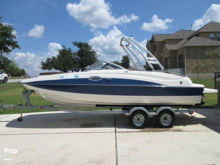 2014 Bayliner 215 deck boat