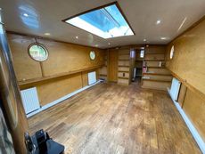 Lambon Hull Ltd Dutch Barge