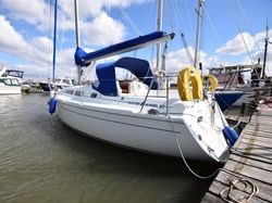 2001 Hunter Channel 31